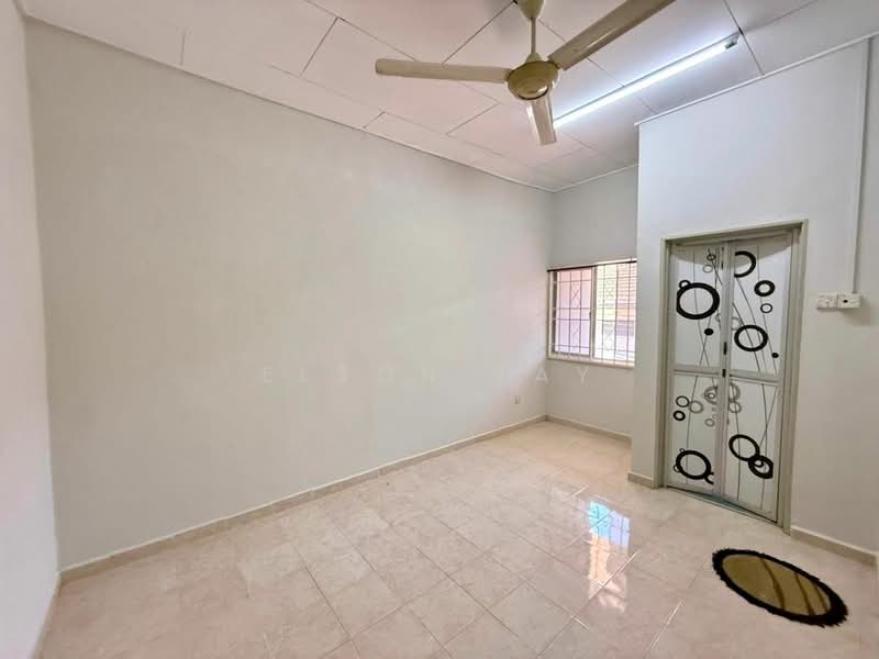 2-storey Terraced House for Rent in Taman Muzaffar Heights (Bukit Katil) - Elson Tay - Interior - PropertyGuru.com.my