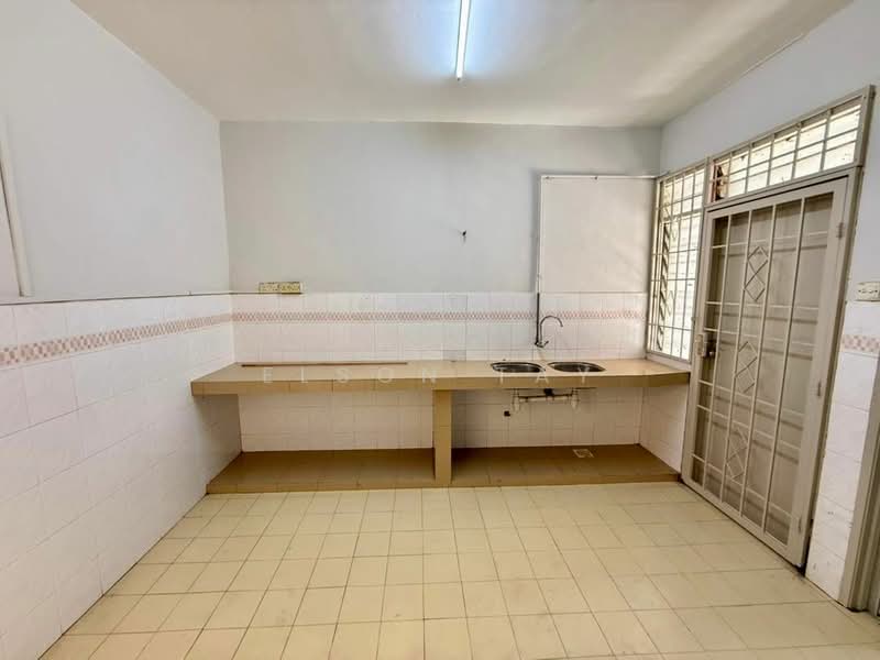 2-storey Terraced House for Rent in Taman Muzaffar Heights (Bukit Katil) - Elson Tay - Kitchen - PropertyGuru.com.my