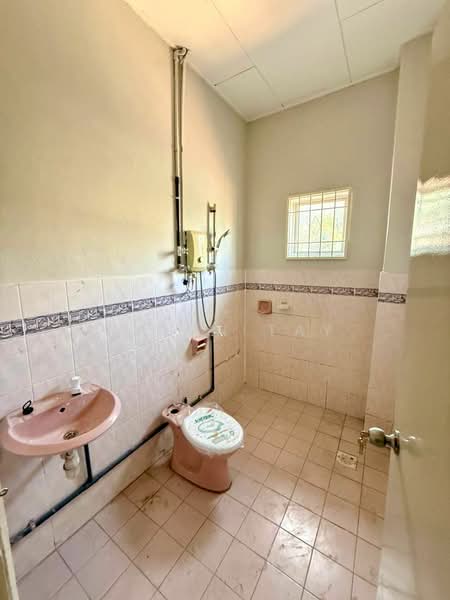 2-storey Terraced House for Rent in Taman Muzaffar Heights (Bukit Katil) - Elson Tay - Bathroom - PropertyGuru.com.my