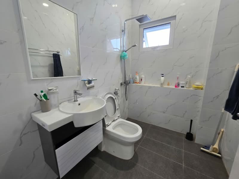 Semi-Detached House for Sale in Bandar Sungai Long (Selangor) - Kew . - Bathroom - PropertyGuru.com.my