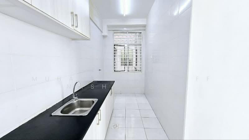 Apartment for Sale at Pangsapuri Saujana Permai 1 - Muhammad Zhariff Nasharudin - Kitchen - PropertyGuru.com.my