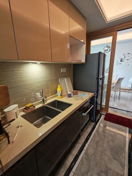 Servis Apartment untuk Dijual di R&F Princess Cove Phase 1 - Chia Siao Jong Serene - Kitchen - PropertyGuru.com.my