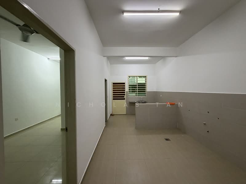 Terraced House for Sale in Bandar Sri Sendayan (Negeri Sembilan) - Nicholas Tan - Kitchen - PropertyGuru.com.my