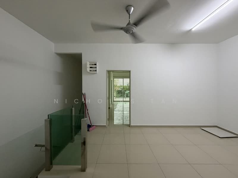 Terraced House for Sale in Bandar Sri Sendayan (Negeri Sembilan) - Nicholas Tan - Upper Family Area - PropertyGuru.com.my