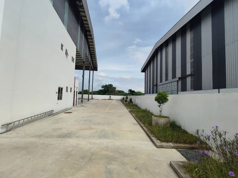 Warehouse for Rent in Serendah (Selangor) - CW Kong - Exterior - PropertyGuru.com.my