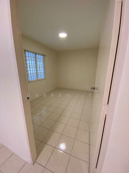 Flat for Sale at Desa Putra - Darren Lye - Interior - PropertyGuru.com.my