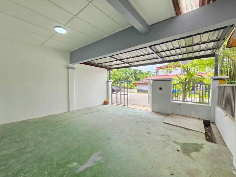 2-storey Terraced House for Sale in Johor Bahru (Johor) - Yee Hsin - Exterior - PropertyGuru.com.my