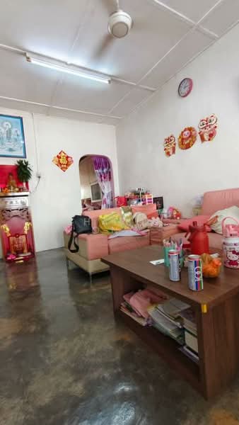 Taman Senai Jaya untuk Untuk Dijual - RM 330,000, Mac 2026 - Living Room - PropertyGuru.com.my