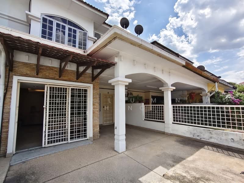 Rumah Teres 2 Tingkat untuk Dijual di Puchong (Selangor) - Eric Lau Mun Chung - Exterior - PropertyGuru.com.my