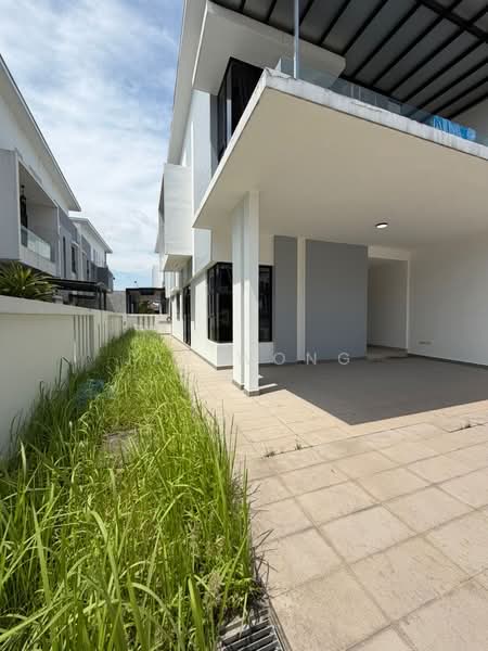 Cluster House for Sale in Bukit Indah (Iskandar Puteri (Nusajaya)) - Jay Wong - Exterior - PropertyGuru.com.my