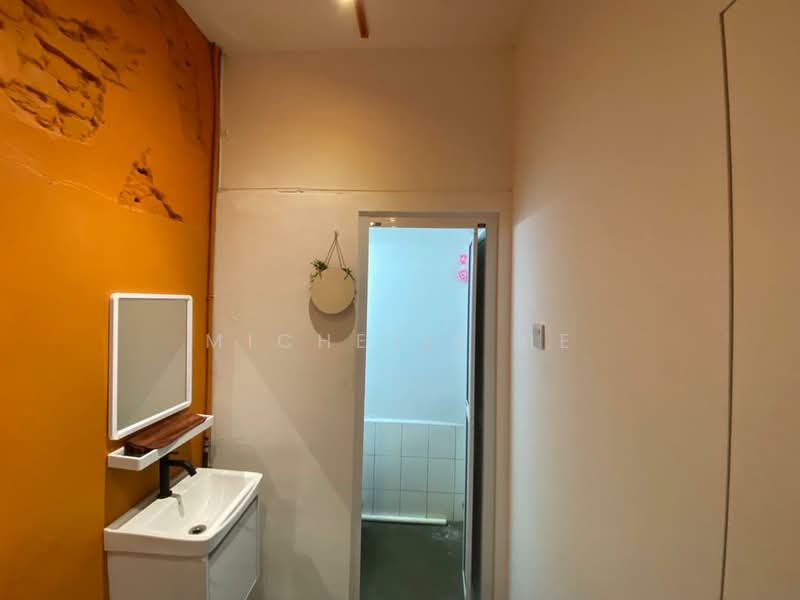 Shop / Office for Rent in Johor Bahru (Johor) - Michelle He - Bathroom - PropertyGuru.com.my