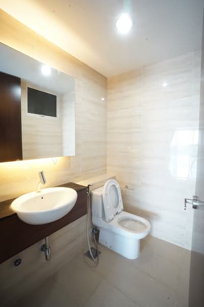 Condominium for Rent at The Bay Residences - Vincent Chong - Powder Room - PropertyGuru.com.my