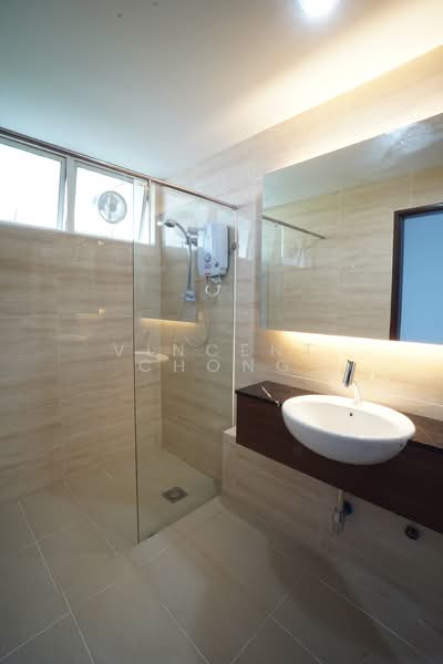 Condominium for Rent at The Bay Residences - Vincent Chong - Bathroom 1 - PropertyGuru.com.my