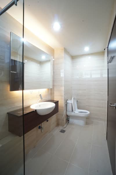 Condominium for Rent at The Bay Residences - Vincent Chong - Bathroom 1 - PropertyGuru.com.my