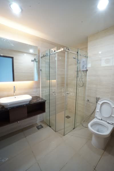 Condominium for Rent at The Bay Residences - Vincent Chong - Bathroom 2 - PropertyGuru.com.my