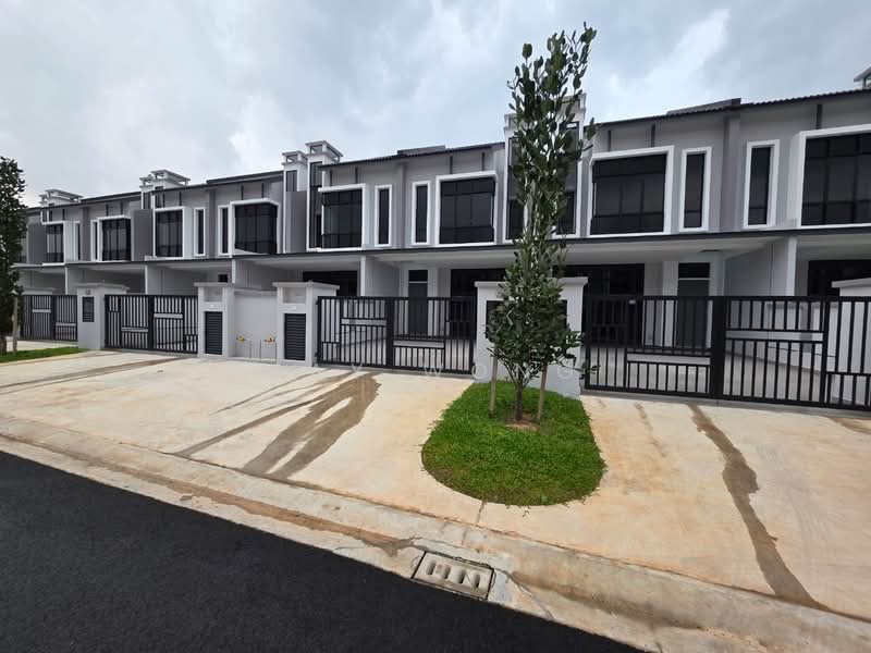 2-storey Terraced House for Sale in Taman Mount Austin (Tebrau) - Jay Wong - Exterior - PropertyGuru.com.my