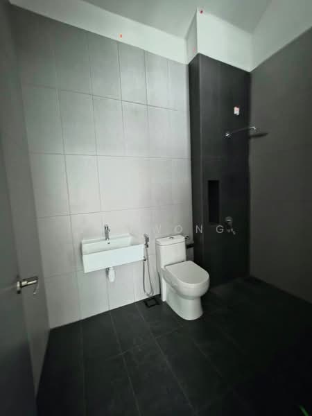 2-storey Terraced House for Sale in Taman Mount Austin (Tebrau) - Jay Wong - Bathroom - PropertyGuru.com.my