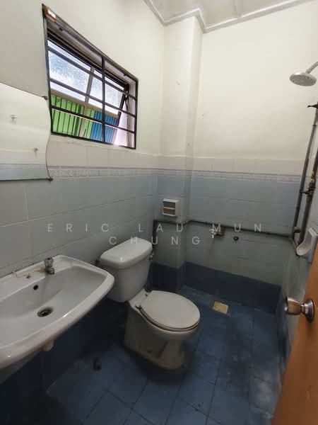 2-storey Terraced House for Sale in Puchong (Selangor) - Eric Lau Mun Chung - Bathroom - PropertyGuru.com.my