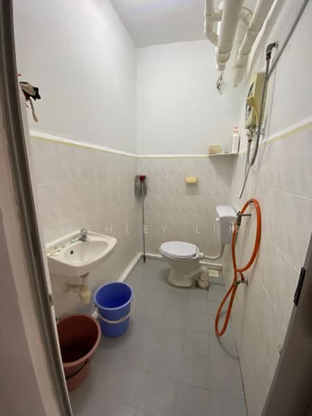 Apartment for Sale at Menara Riverview - Ashley Lim - Bathroom - PropertyGuru.com.my