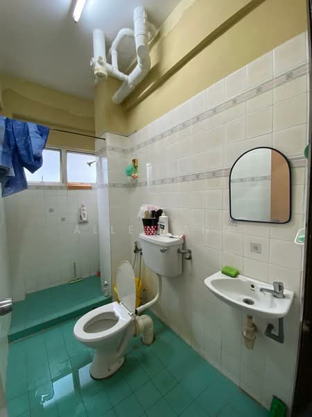 Sri Permata untuk Untuk Dijual - RM 320,000, Mac 2026 - Bathroom - PropertyGuru.com.my