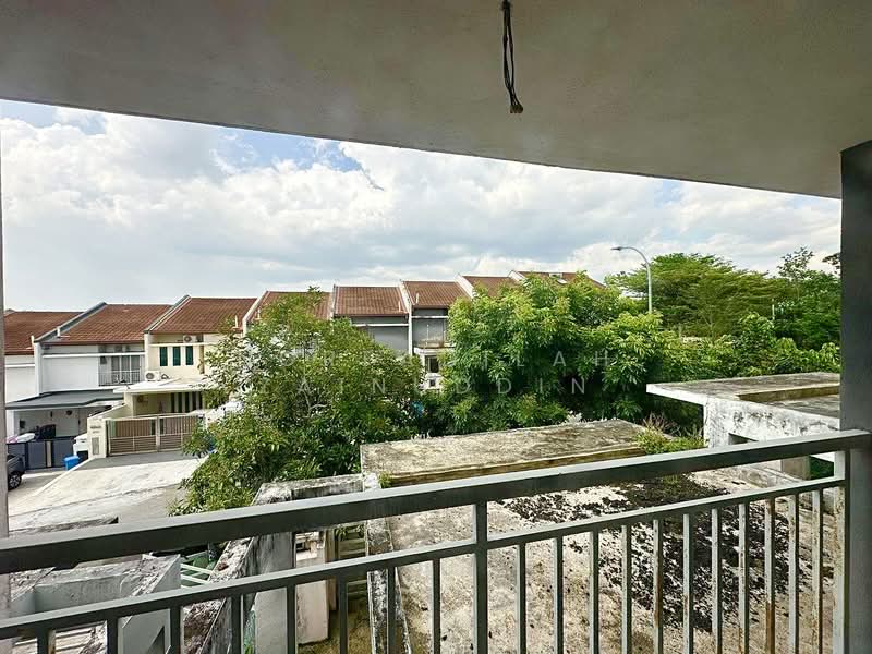 Terraced House for Sale in Aman Putri (Sungai Buloh) - NORFADILAH ZAINUDDIN - Exterior - PropertyGuru.com.my
