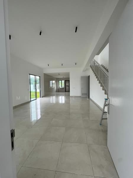 2-storey Terraced House for Sale in Telok Panglima Garang (Selangor) - Michelle Liew - Living Room - PropertyGuru.com.my