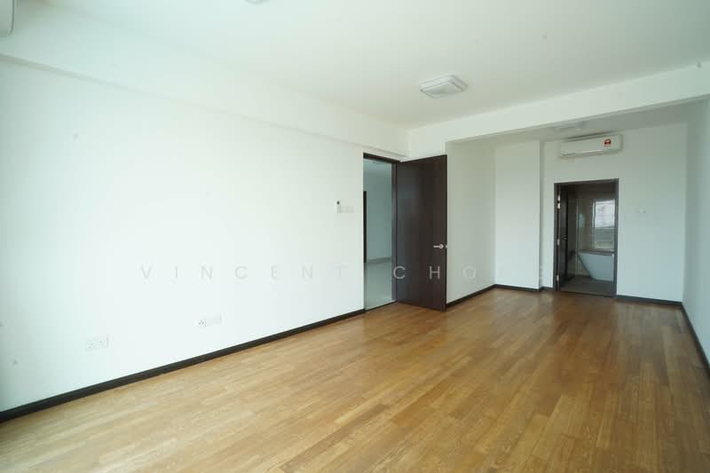 Condominium for Sale at The Bay Residences - Vincent Chong - Master Bedroom - PropertyGuru.com.my