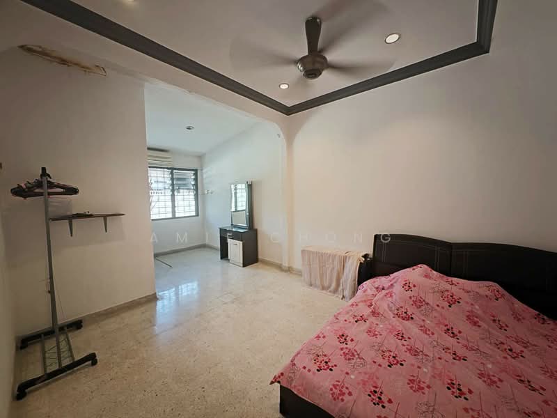 1-storey Terraced House for Sale in Taman Pertama (Ipoh) - Amie Chong - Bedroom - PropertyGuru.com.my