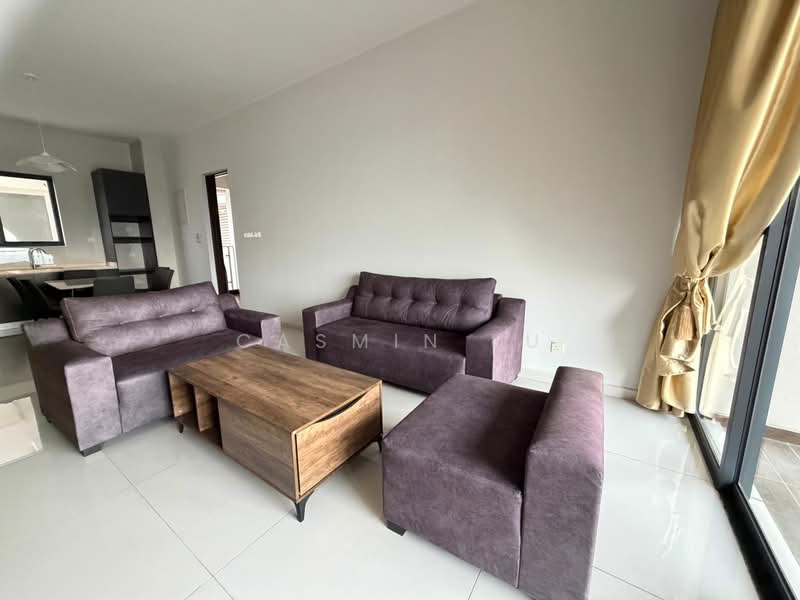 Condominium for Rent at Royal Strand @ Country Garden Danga Bay - Casmin Eu - Living Room - PropertyGuru.com.my