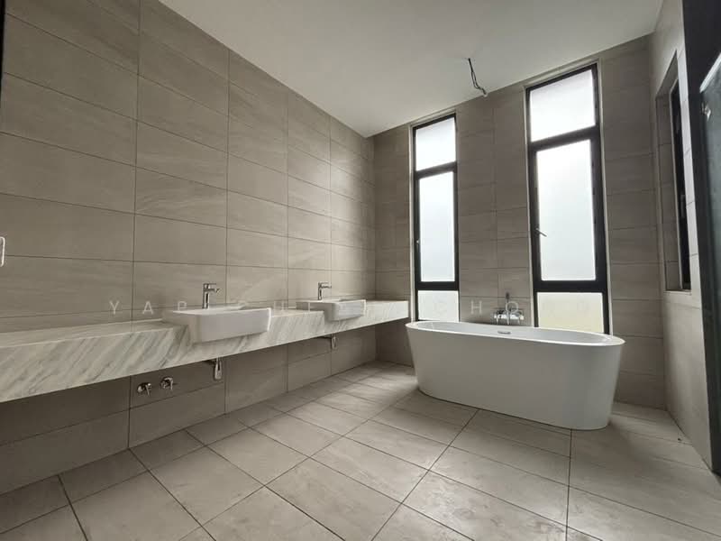 Semi-Detached House for Sale in Telok Panglima Garang (Selangor) - Yap Chean Chong - Bathroom - PropertyGuru.com.my