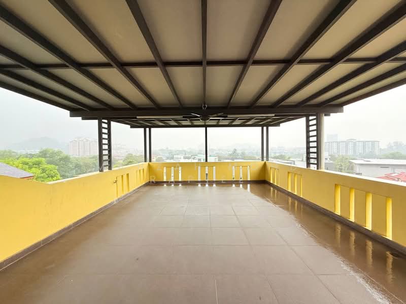 Bungalow for Sale in Seri Kembangan (Selangor) - Mahzah Mohd Rapiee - Balcony - PropertyGuru.com.my