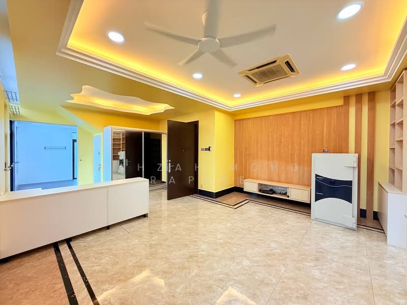 Bungalow for Sale in Seri Kembangan (Selangor) - Mahzah Mohd Rapiee - Living Room - PropertyGuru.com.my