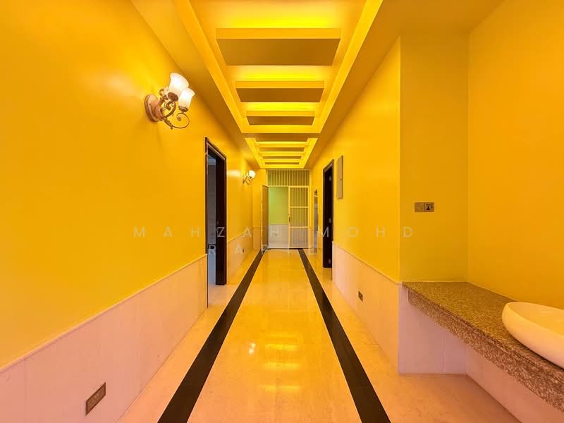 Bungalow for Sale in Seri Kembangan (Selangor) - Mahzah Mohd Rapiee - Corridor - PropertyGuru.com.my