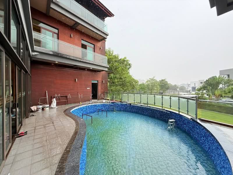 Bungalow for Sale in Seri Kembangan (Selangor) - Mahzah Mohd Rapiee - Exterior - PropertyGuru.com.my