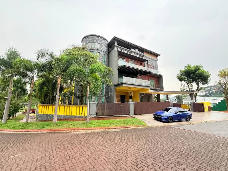 Bungalow for Sale in Seri Kembangan (Selangor) - Mahzah Mohd Rapiee - Exterior - PropertyGuru.com.my