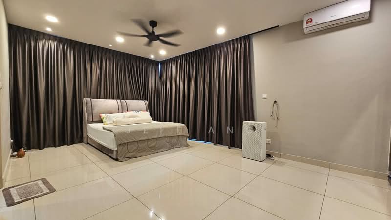 Cluster House for Sale in Taman Mutiara Rini (Skudai) - Jeff Ang - Bedroom - PropertyGuru.com.my