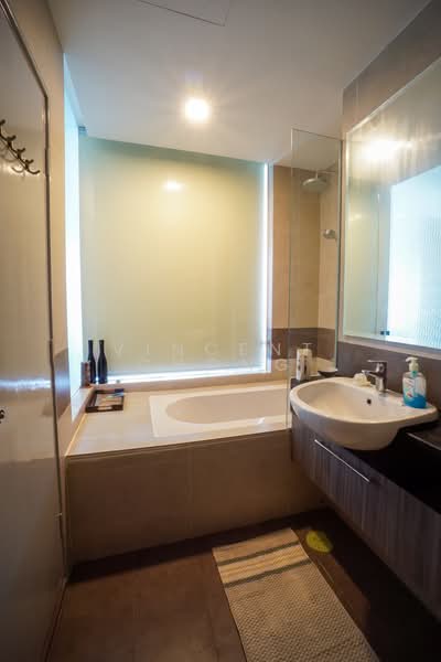 Condominium for Sale at The Peak Vista - Vincent Chong - Master Bathroom - PropertyGuru.com.my