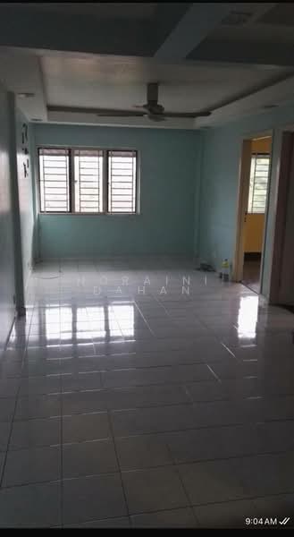 Apartment for Sale at Desa Pandan Baiduri Apartment Block C2 - Noraini Dahan - Living Room - PropertyGuru.com.my