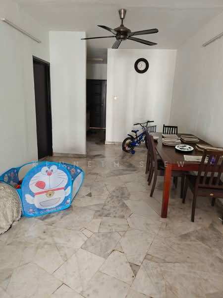 Condominium for Rent at Palm Court Condominium - Kenneth Siew - Living Room - PropertyGuru.com.my