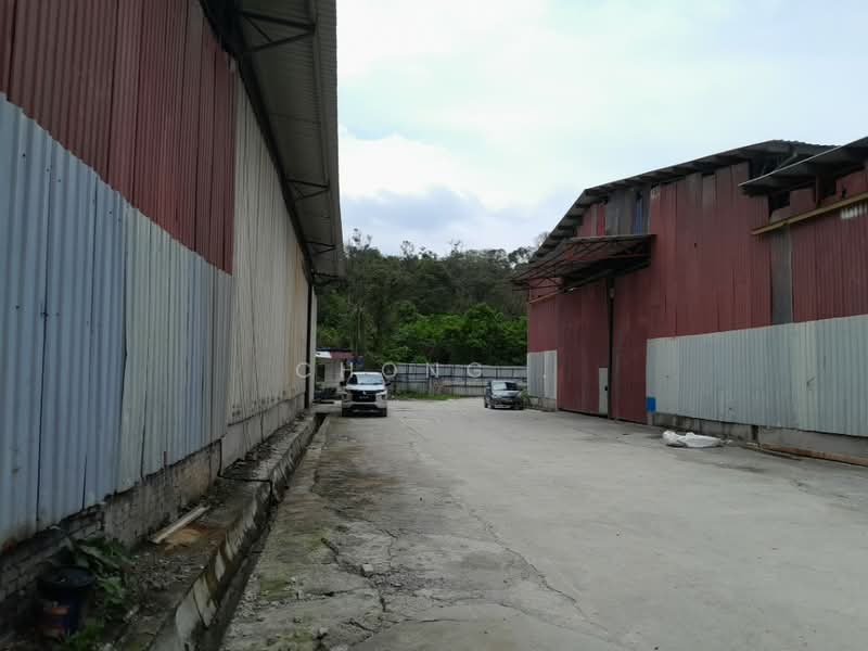Warehouse for Rent in Kampung Sungai Lalang (Semenyih) - Chong . - Exterior - PropertyGuru.com.my
