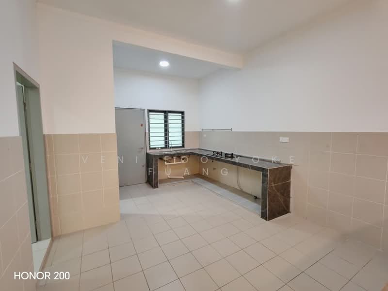 Nahara (End Lot, 2-Storey, 24x70) @ Setia Alam untuk Untuk Disewa - RM 2,200 /bulan, Mac 2026 - Kitchen - PropertyGuru.com.my