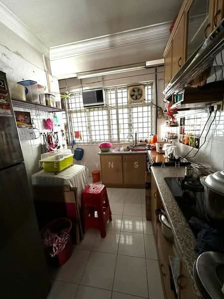 Condominium for Sale at N-Park Condominium - Mervyn Seah - Kitchen - PropertyGuru.com.my