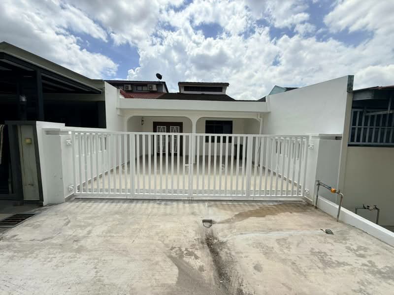 1-storey Terraced House for Sale in Taman Johor Jaya (Johor Bahru) - Ong Lih Shyan - Exterior - PropertyGuru.com.my