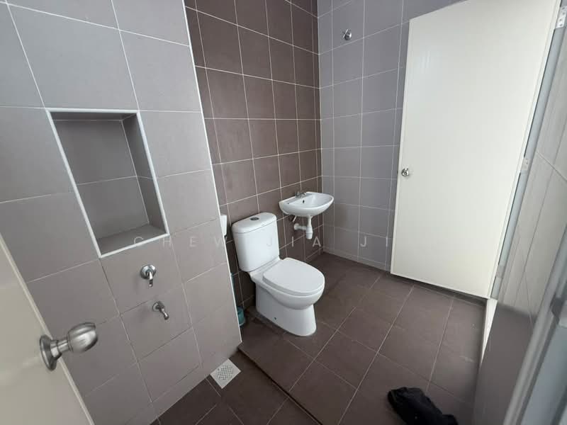 2-storey Terraced House for Sale in Taman Austin Duta (Tebrau) - Chew Jia Jia - Bathroom - PropertyGuru.com.my