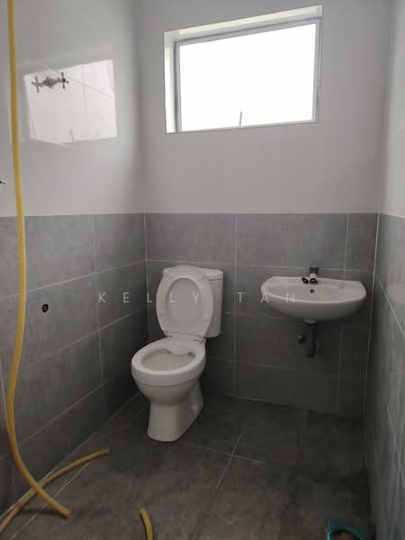 1-storey Terraced House for Sale in Taman Shatin Baru (Ipoh) - Kelly Tan - Bathroom - PropertyGuru.com.my