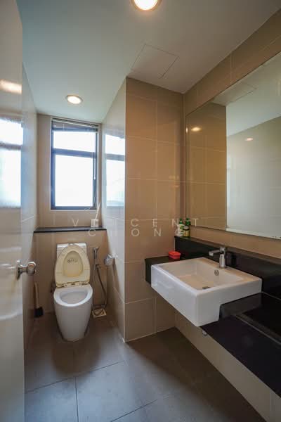 Condominium for Rent at The Peak Vista - Vincent Chong - Powder Room - PropertyGuru.com.my
