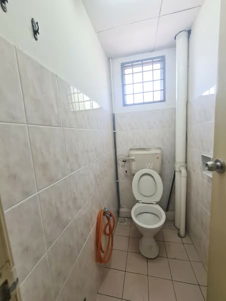 Kedai / Pejabat untuk Disewa di Taman Segar Perdana (Cheras) - Ken Lew - Bathroom - PropertyGuru.com.my