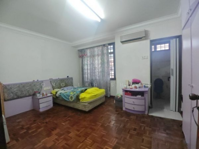 Taman Sri Intan @ Jb Town untuk Untuk Dijual - RM 750,000, Mac 2026 - Bedroom - PropertyGuru.com.my