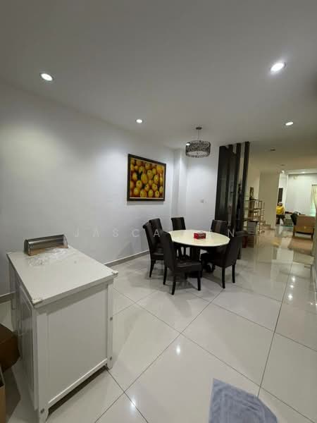 Cluster House for Sale in Taman Kempas Indah (Tebrau) - Jasca Fan - Dining Room - PropertyGuru.com.my