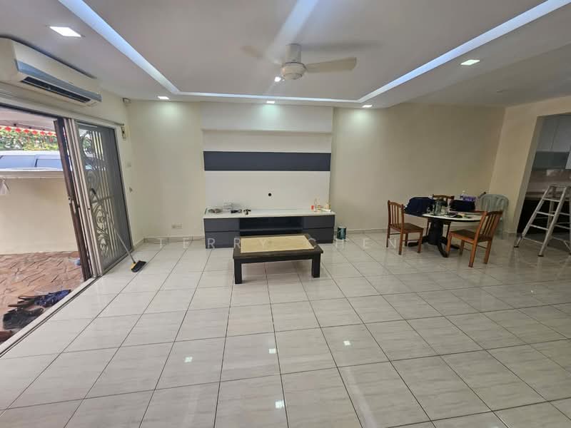 Rumah Teres 2.5-Tingkat untuk Dijual di Seri Kembangan (Selangor) - Terry Chen - PropertyGuru.com.my